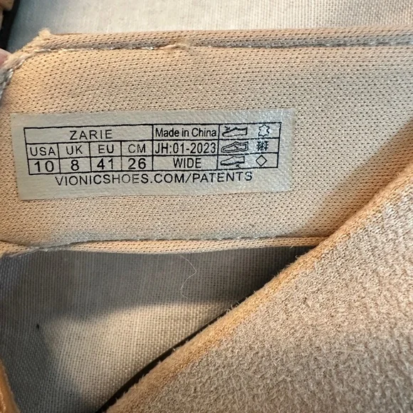 Vionic Zaire Tan/ Macaroon Sandals with Crisscross Straps and Cork Footbed NWOT - Picture 6 of 7